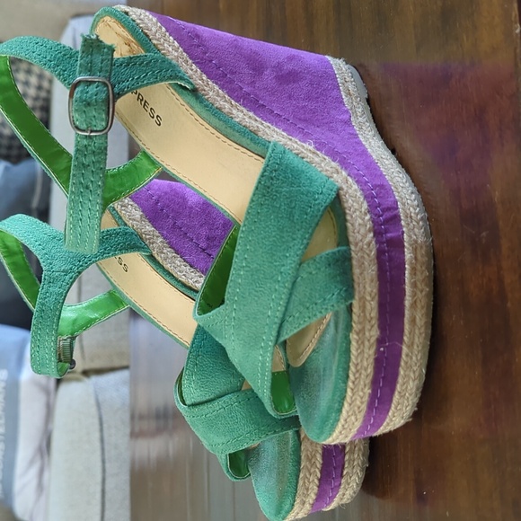 Express Wedge Heels - Picture 5 of 6